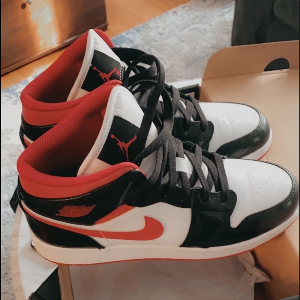 Jordan 1 Mid G3 sizes youth 6.5